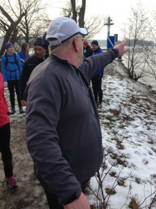 John hat immer Zeit, über die Besonderheiten entlang der Strecke zu erzählen. (Foto: Alexander von Uleniecki)