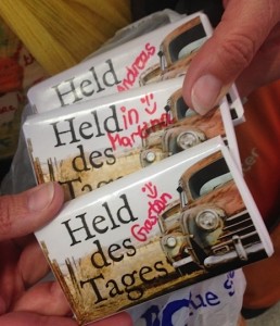 Helden-Schokolade für Mauerwegläufer des TP100. (Foto: Alexander von Uleniecki)